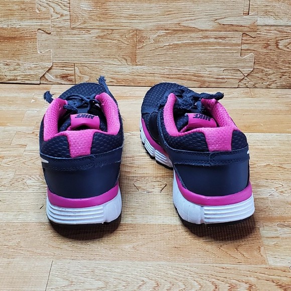 Nike Kids Black and Pink Running Shoes - Picture 4 of 7